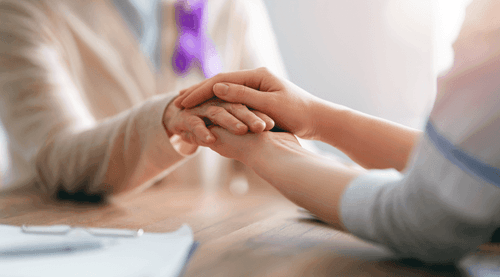 Cannabis medicinal ajuda amenizar dor de paciente com câncer