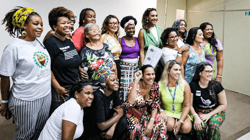 Cannabis medicinal é tema de encontro de primeira-dama com ativistas do Alemão (RJ)