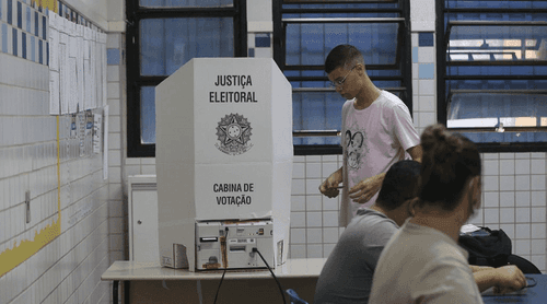 Confira alguns deputados federais e estaduais eleitos que defendem a cannabis