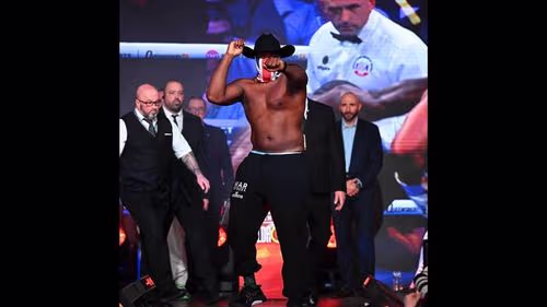 Imagem da noticia: Boxeador Derek Chisora revela como a cannabis medicinal ajuda no combate à dor crônica após 50 lutas