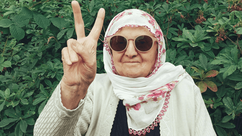 Cannabis medicinal após os 70: especialistas alertam para risco de erro na dosagem