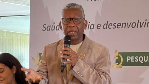 Imagem da noticia: Fiocruz reforça apoio à Frente Parlamentar em Defesa da Cannabis Medicinal e do Cânhamo Industrial