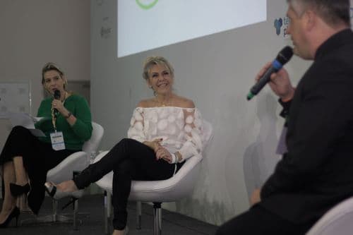 Cirurgiã-dentista brasileira apresenta caso de sucesso com cannabis medicinal em conferência internacional