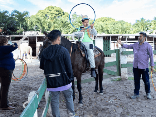 "Ele está menos agitado e irritado", conta mãe de paciente
