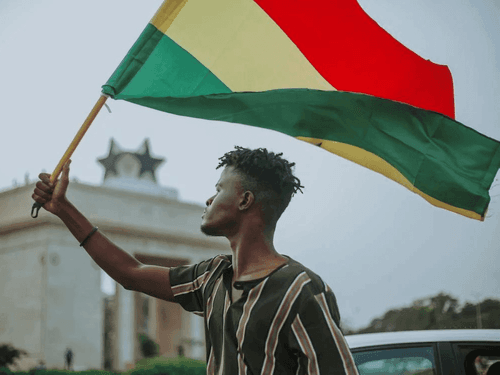 Gana aprova emenda que concede licença para cultivo de cannabis medicinal e industrial