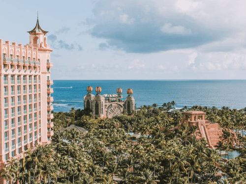 Governo das Bahamas divulga proposta para legalizar a maconha para uso médico, religioso e científico