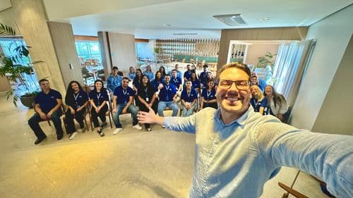 Oficial Med aposta em modelo de franquias para expandir mercado de cannabis medicinal no Brasil