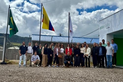 Brazilian mission visits pharmaceutical operation in Colombia and points the way to verticalization of cannabis production in Brazil