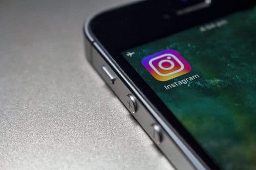 Instagram reativará perfil de mulher que vende produtos com cannabis