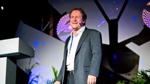 Rick Doblin, o nome mais importante do campo psicodélico atual, revela visão para o futuro da saúde mental em entrevista exclusiva ao Instituto Alma Viva