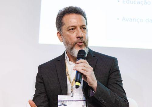 “It is important that the compounding pharmacy has access to all cannabis inputs" argues Marco Fiaschetti, from Anfarmag