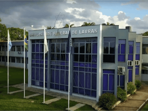 UFLA inaugura centro biotecnológico de plantas psicoativas