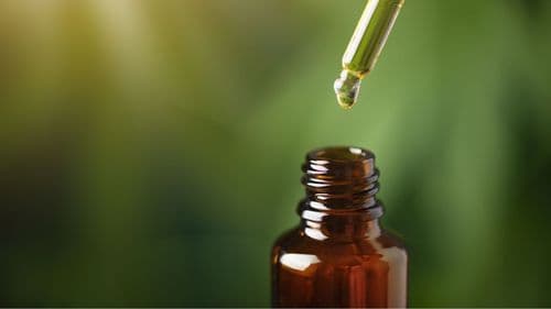 Imagem da noticia: Anvisa aprova dois produtos à base de cannabis para farmácias