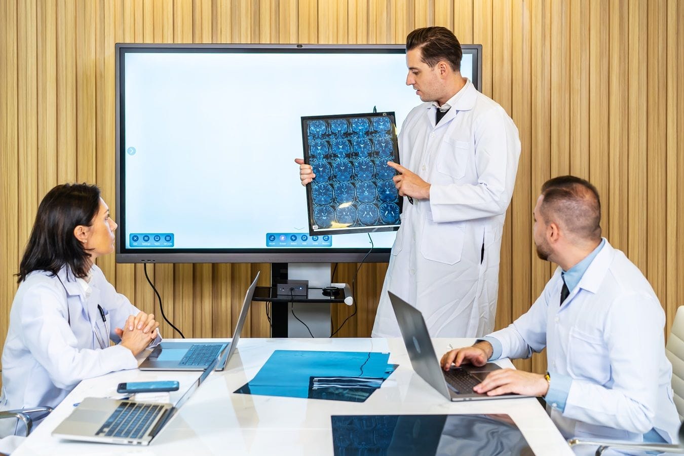 Novo estudo revela que a cannabis não altera áreas cerebrais ligadas à cognição e memória